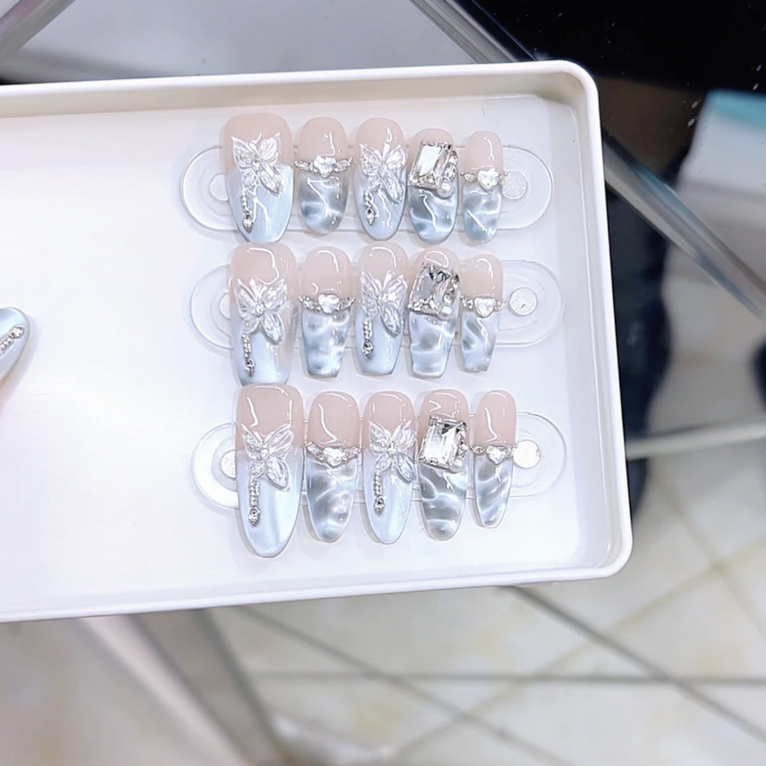 Butterfly-Embellished Press-On Nail Set Kalsten