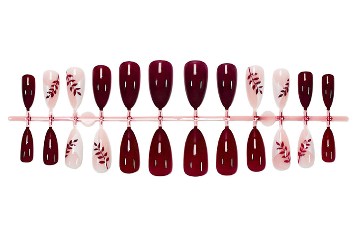 Nail art set with elegant leaf motif designs Kalsten