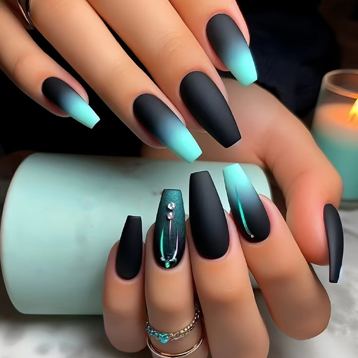 Trendy Artificial Nails with Matte Chic Finish Kalsten