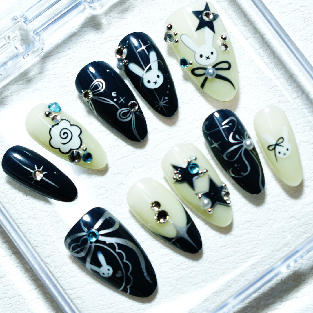 Artistic Themed Press-On Nails Kalsten