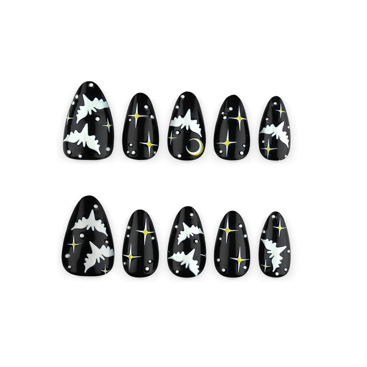Artificial nails in creative Halloween bat design Kalsten