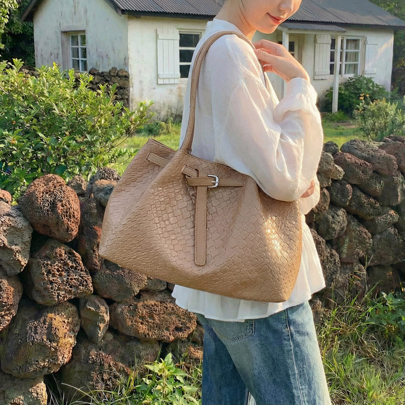 WoTextured Leather Tote Bag Kalsten
