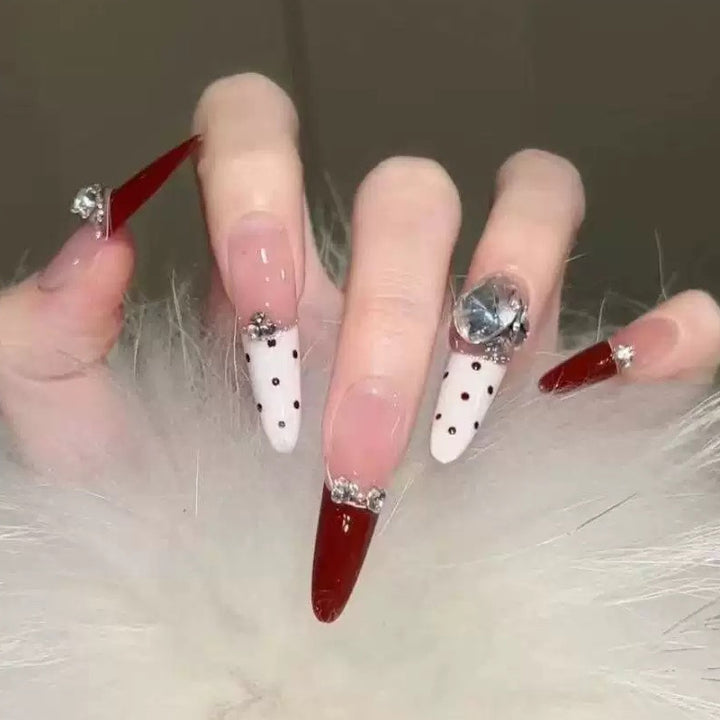 Glamorous artificial nail tips with 3D flower and crystal embellishments Kalsten