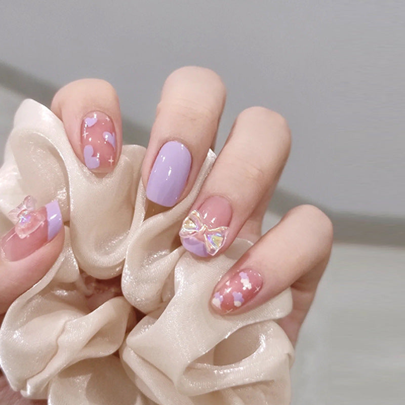 Stylish Decorative Press-On Nail Set