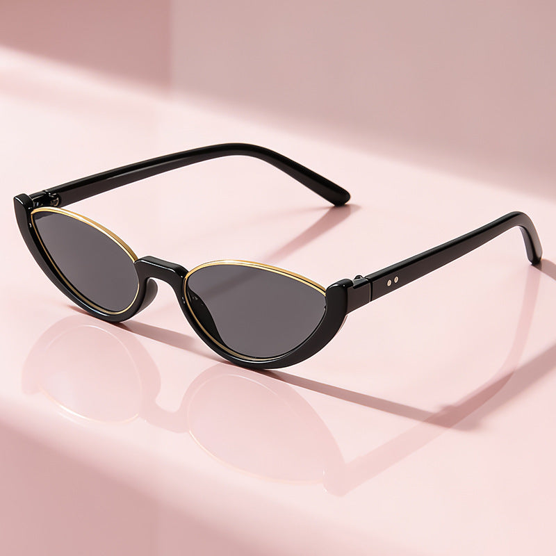 Retro-Inspired Clear Frame Cat Eye Sunglasses Kalsten