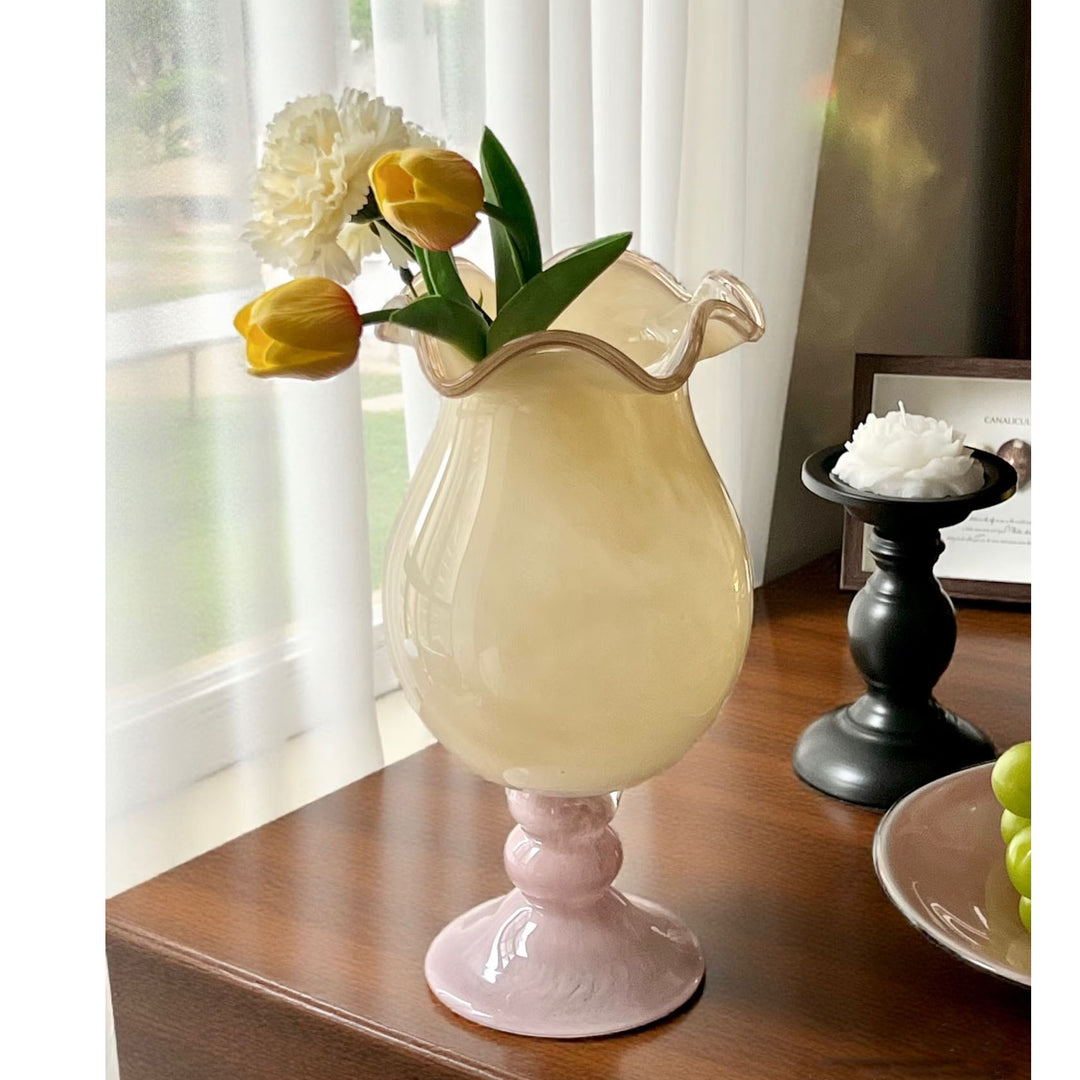 Decorative Ruffled Glass Table Vase with Turned Pedestal Kalsten