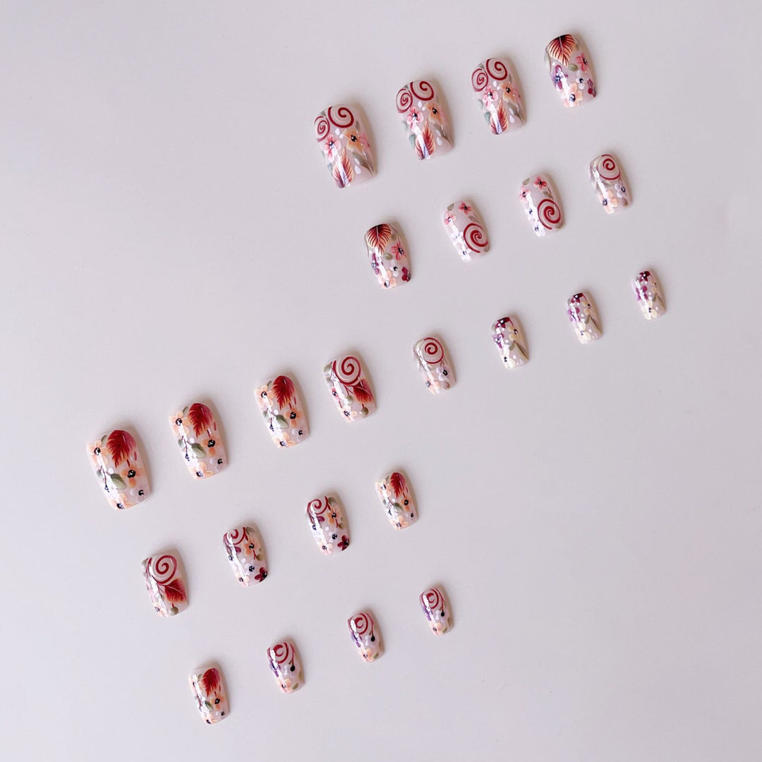 Artificial nail set with striking floral decorations Kalsten
