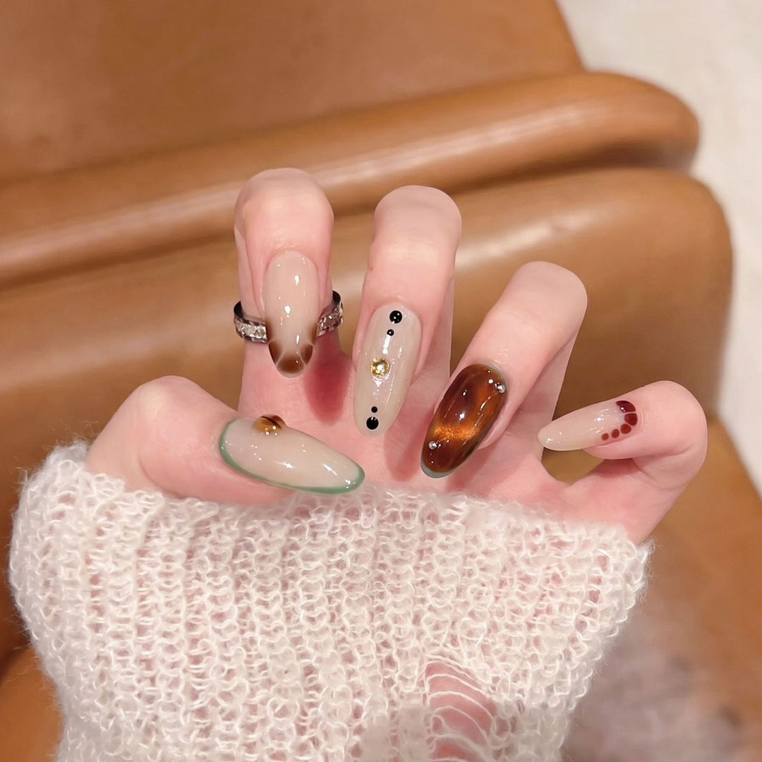 Handmade Press-On Nail Art Set Kalsten