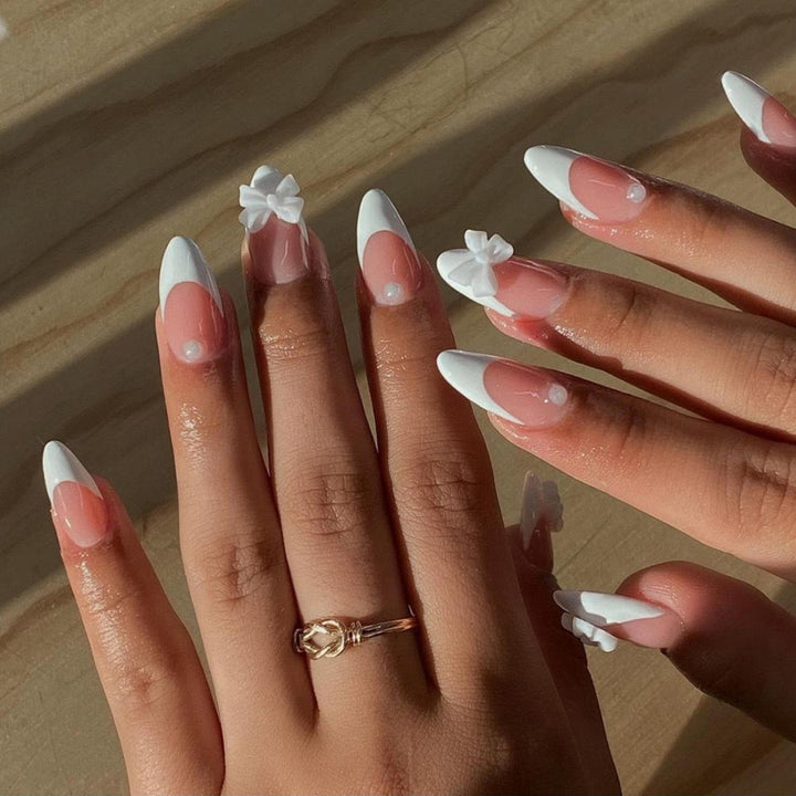 Artificial nail set with elegant 3D flowers and sparkling accents Kalsten