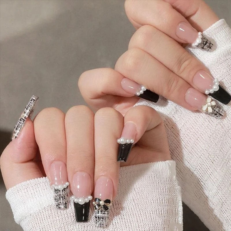 Glamorous artificial fingernails with glitter and moon designs Kalsten