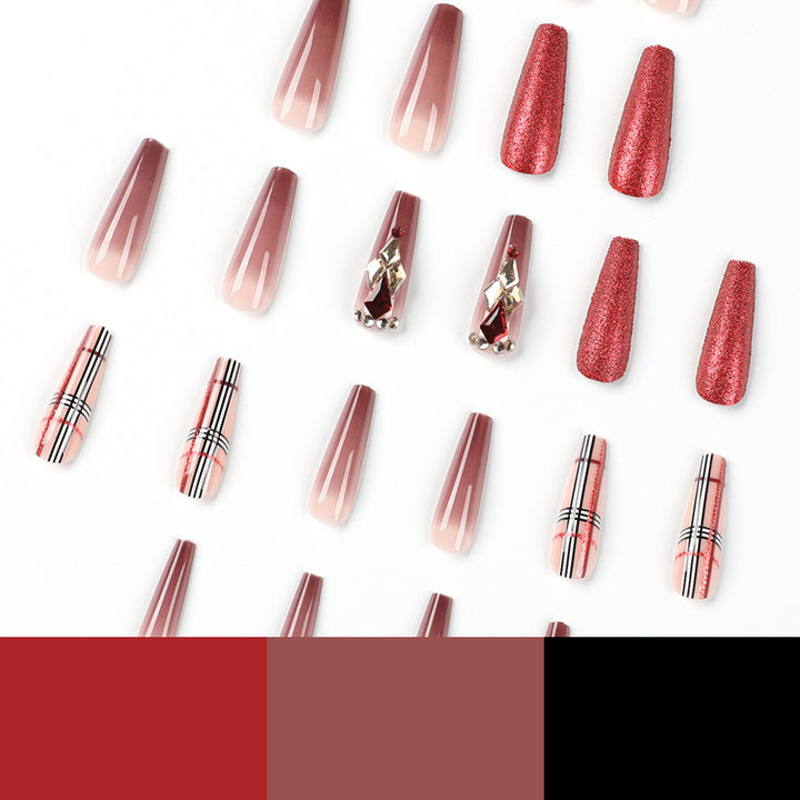 Glamorous stiletto nails with extravagant design and glitter accents Kalsten