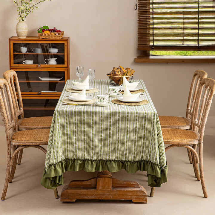 Rectangular tablecloth with frilly border and gingham check pattern Kalsten