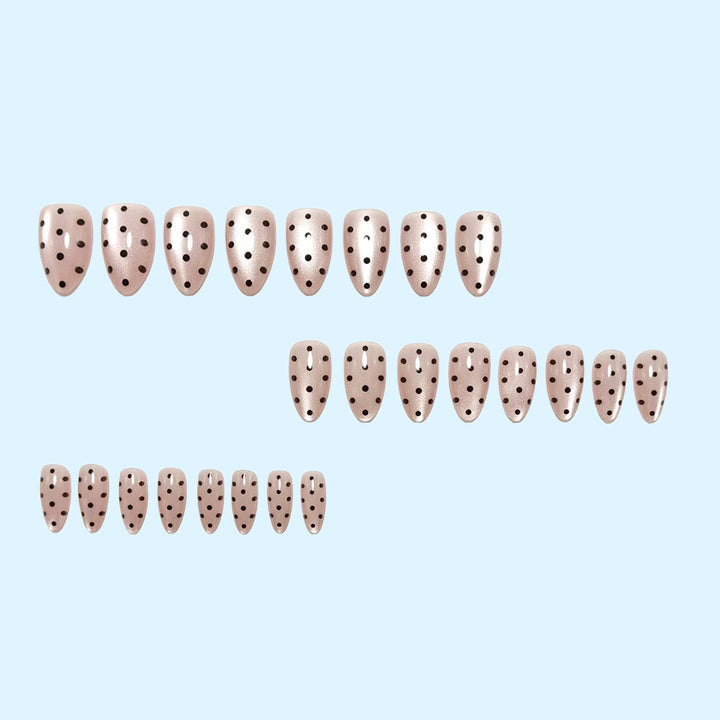 Artificial nails in modern polka dot design Kalsten