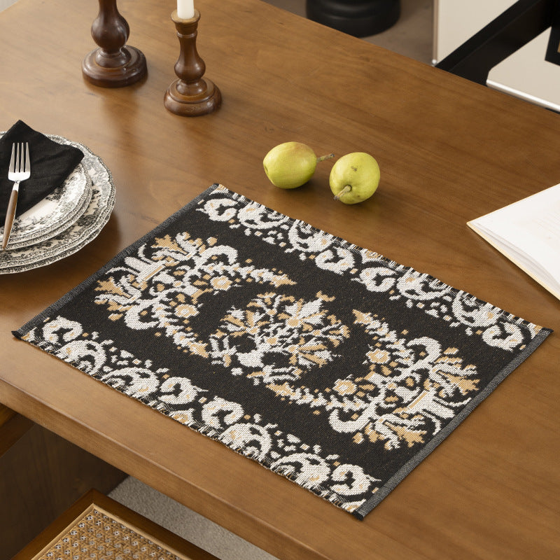 Reversible woven rug runner with ornamental jacquard structure Kalsten