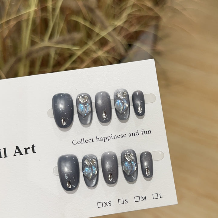 Glamorous Heart-Decorated Press-On Nail Set