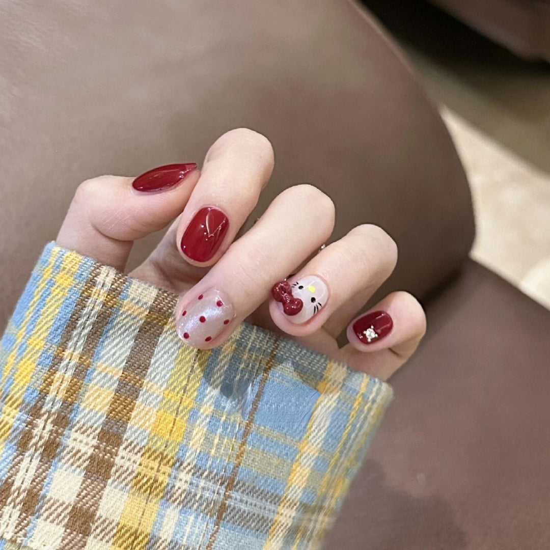 Artificial nail set with playful designs Kalsten