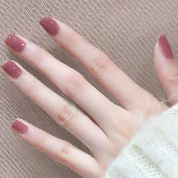 Premium Glossy Nail Set Kalsten