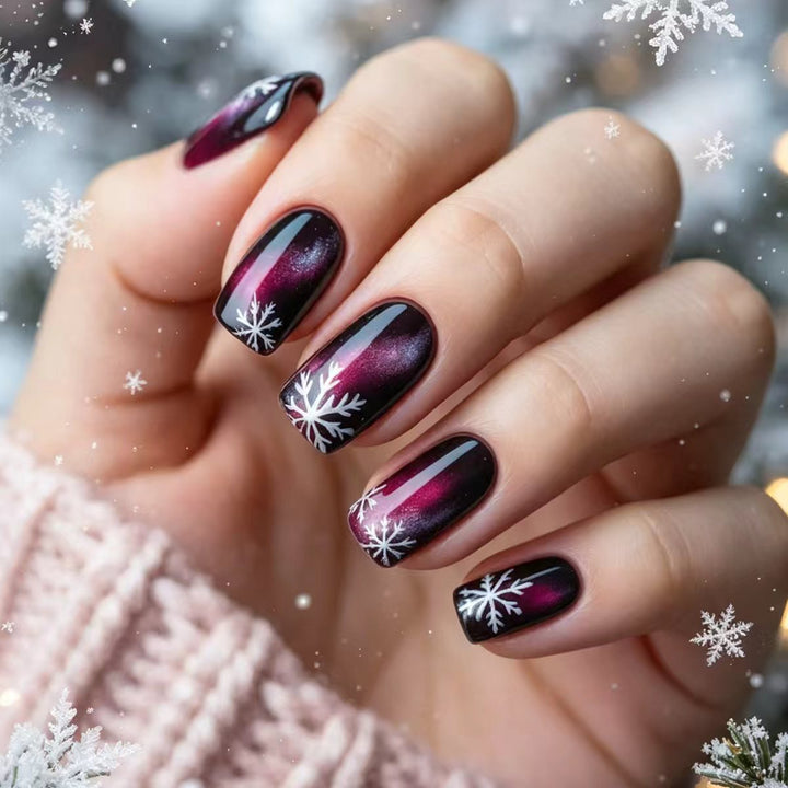 Artificial nails with festive snowflake design Kalsten