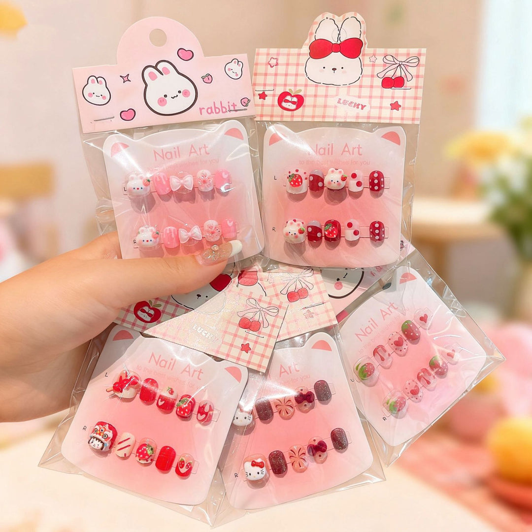 Artificial nails with sweet character design Kalsten