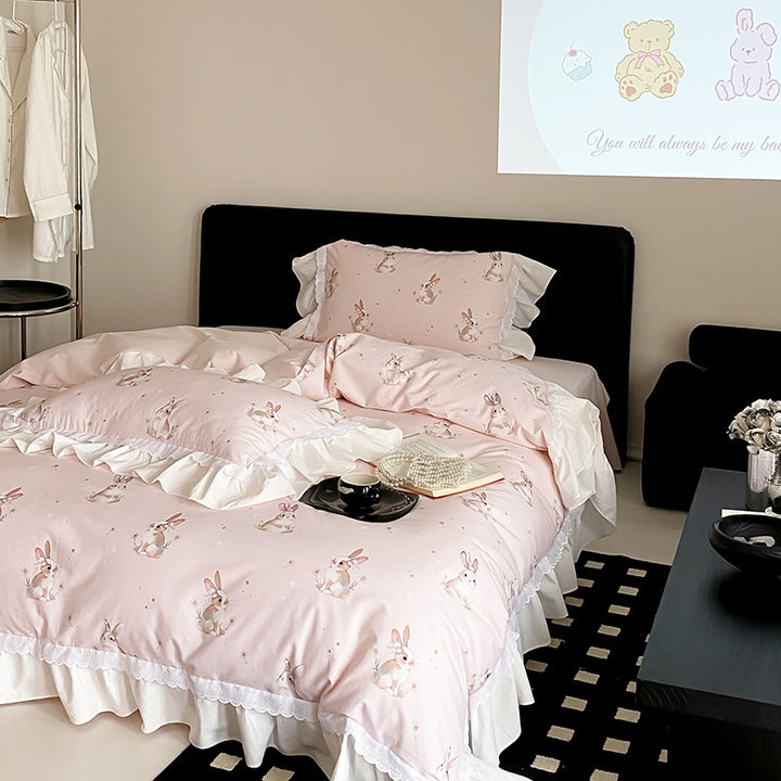 Bedding set with ruffles and cute bunny print