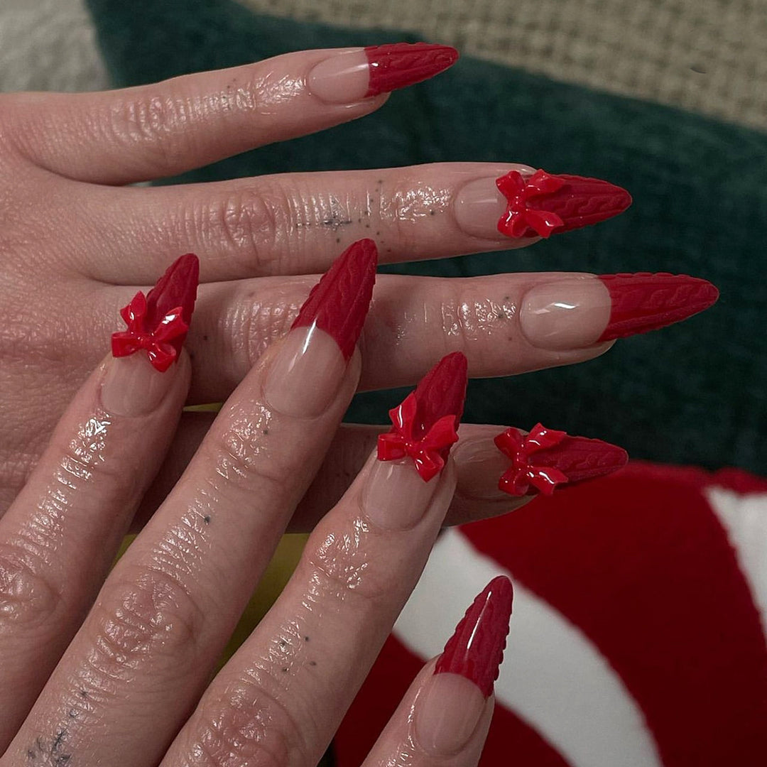 Artistic stiletto nails with shiny accents Kalsten