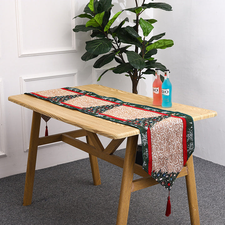Festive table runner with reindeer motif Kalsten