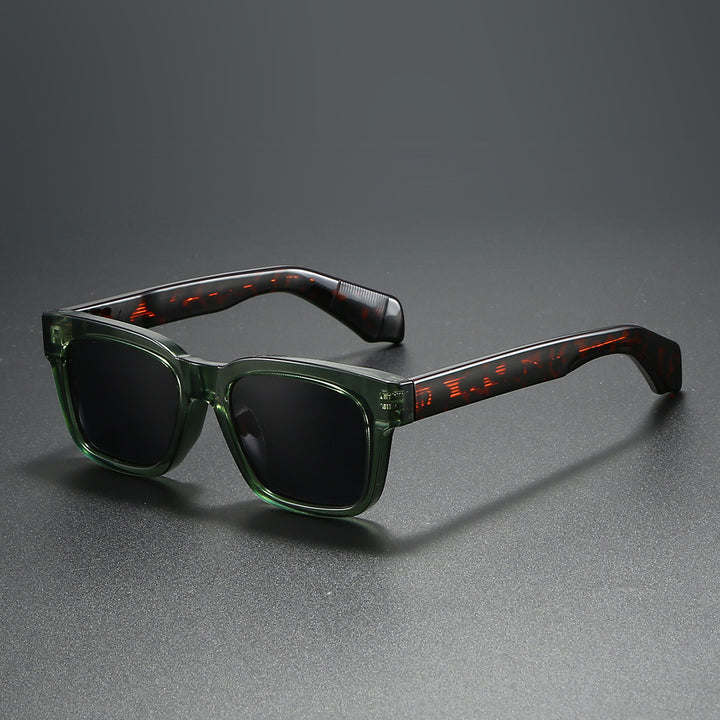 Women's square sunglasses with distinctive tortoiseshell pattern Kalsten