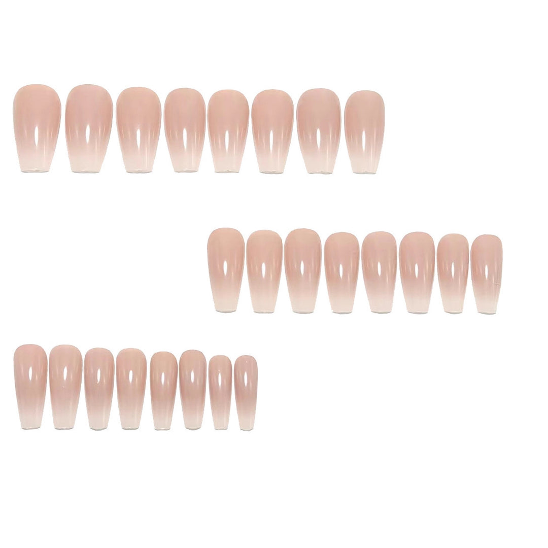 High-gloss artificial nails with elegant shape Kalsten