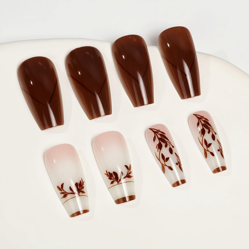 Elegant Artificial Nails with Filigree Leaf Patterns Kalsten