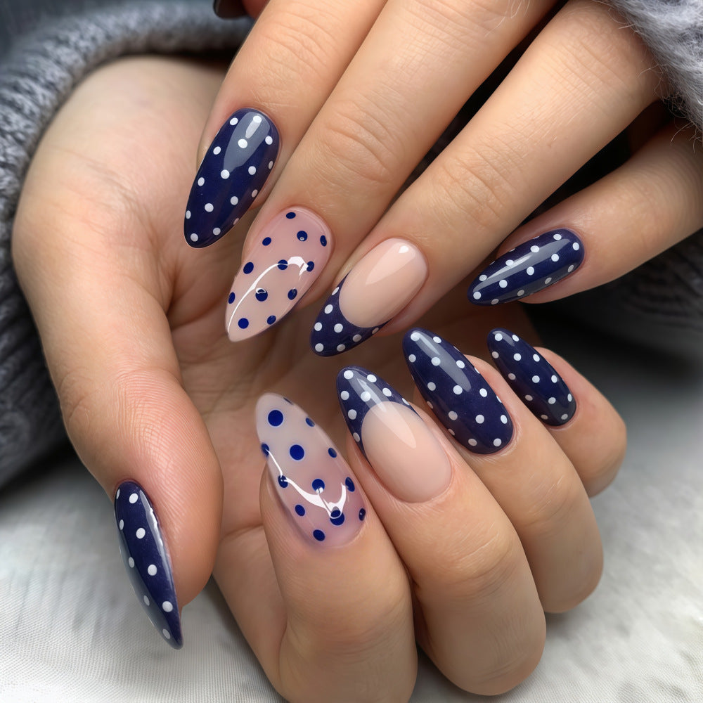 Artificial nails in modern polka dot design Kalsten