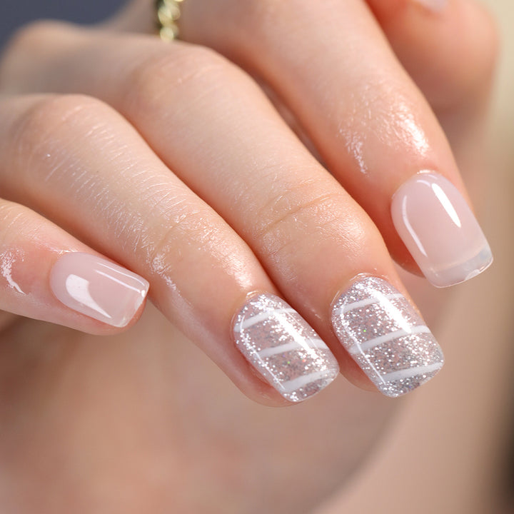 Artistic and sparkling nail designs Kalsten