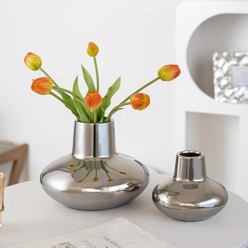 Contemporary ceramic vase Kalsten