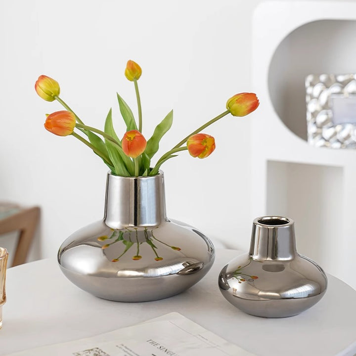 Contemporary ceramic vase Kalsten