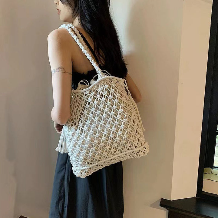 Hand-knotted beach bag with playful design Kalsten