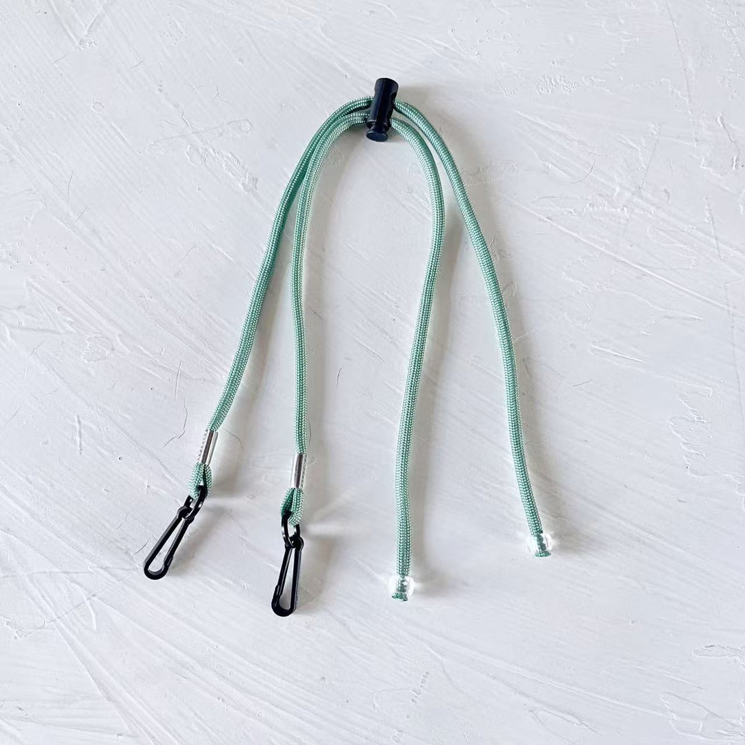 Adjustable Utility Cord with Clips Kalsten