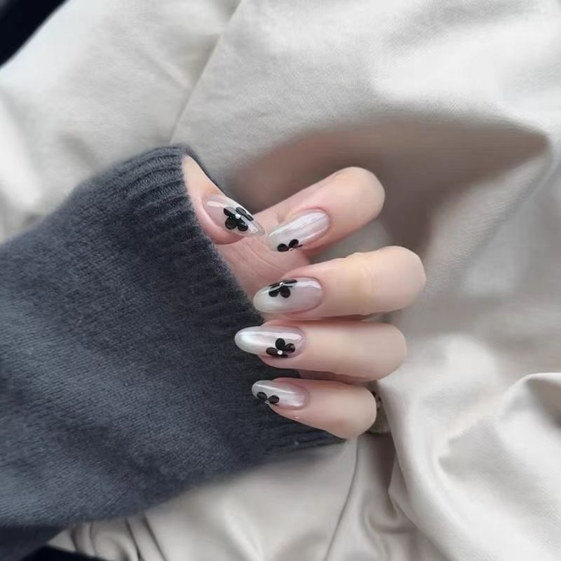 Artistic Gel Nail Tips Kalsten
