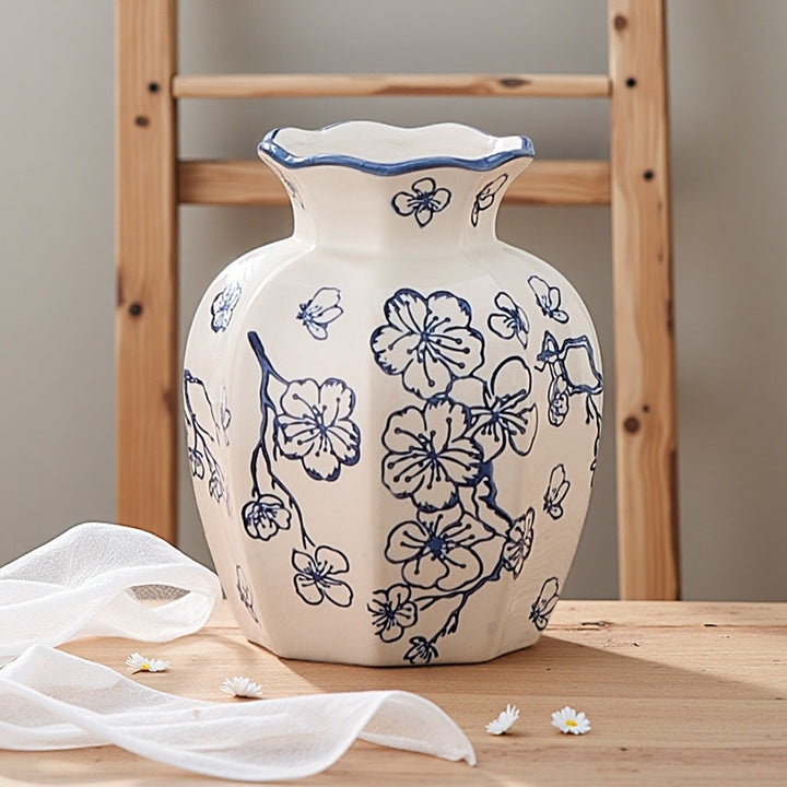 Porcelain vase Kalsten