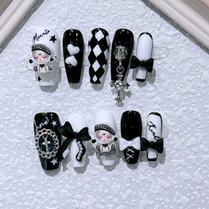 Elegant Character-Themed Decorative Press-On Nails