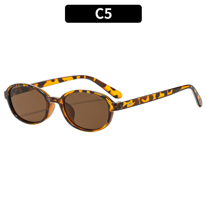 Chic Oval Frame Eyewear
