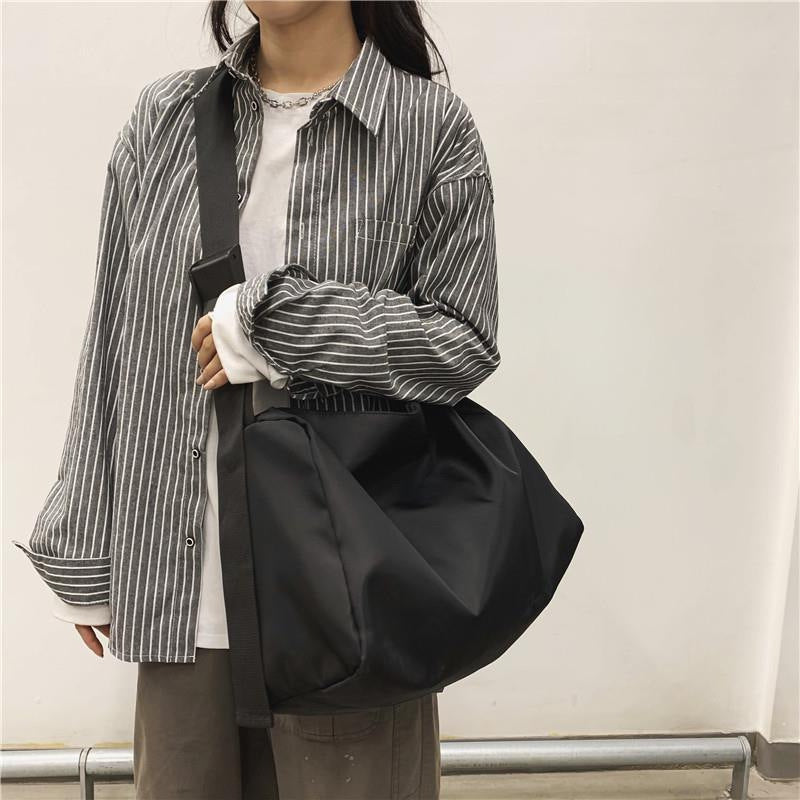 Versatile Waterproof Gym Duffle Kalsten