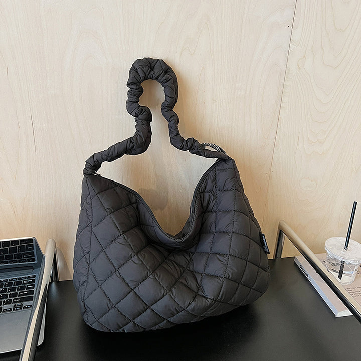 Chic Everyday Hobo Bag Kalsten