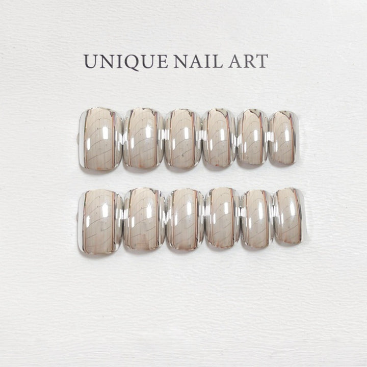 Mirrored Glossy Press-On Nail Set Kalsten