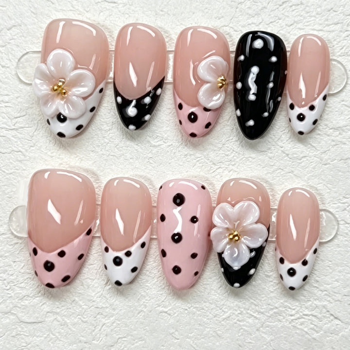 Decorative Polka Dot Press-On Nail Art Set