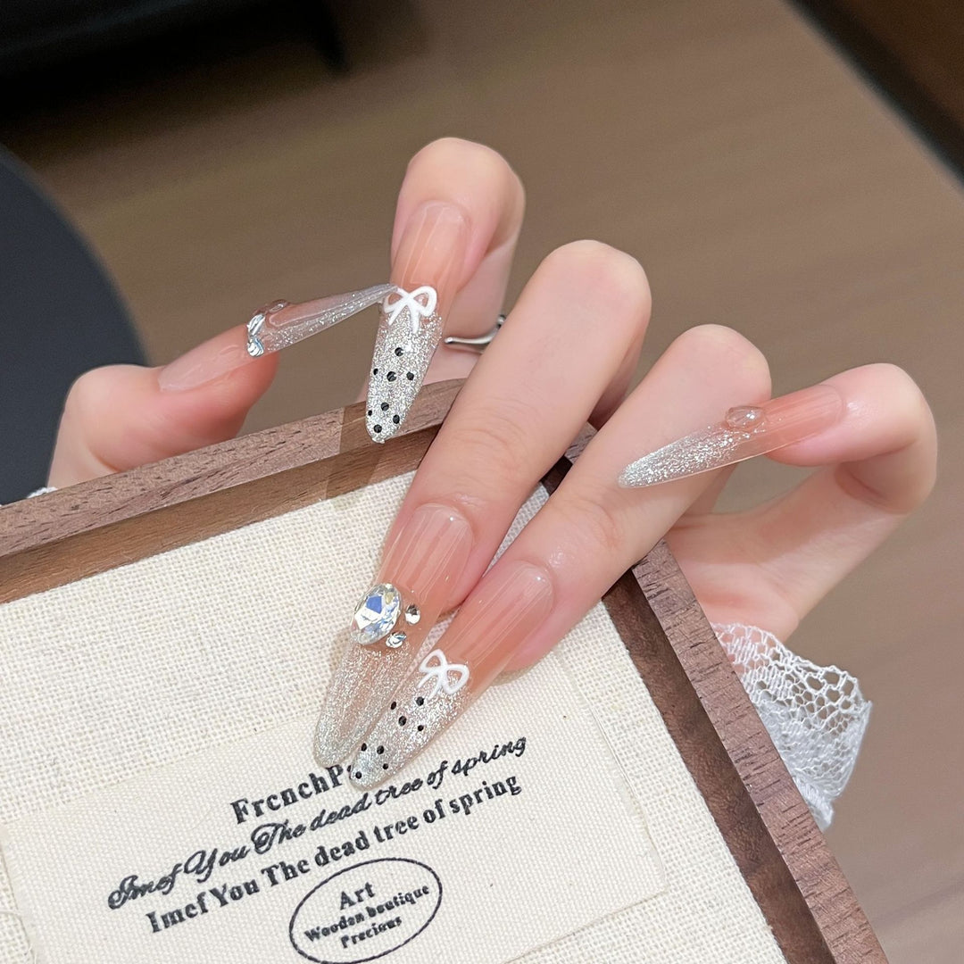 Glittering Decorative Press-On Nail Art Kalsten