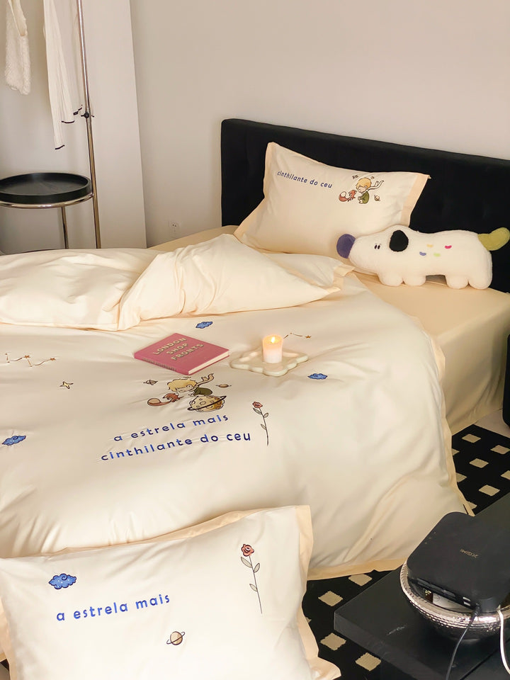 Children's bedding set made of cotton satin with loving illustrations and soft pillowcases