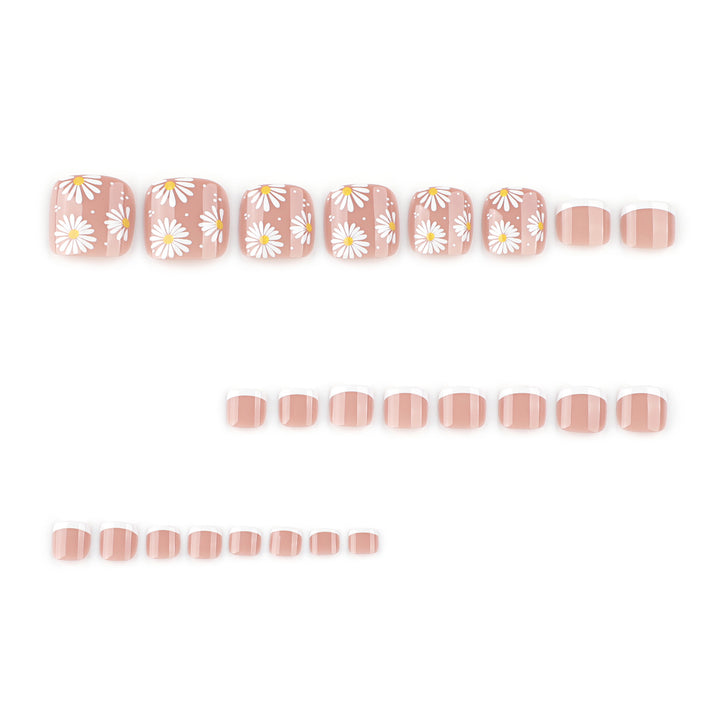 Artful toenail art with floral motifs Kalsten