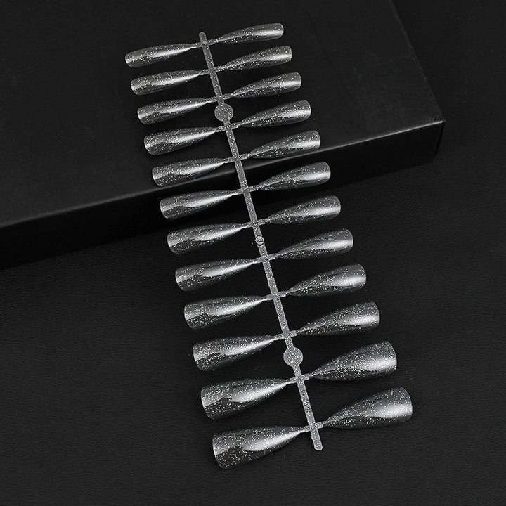 Glittering artificial nails in elegant design Kalsten