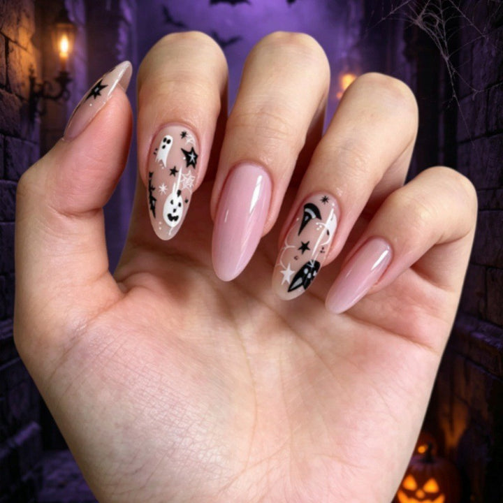 Halloween-Themed Press-On Nail Art Kalsten