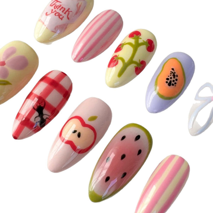 Artistic Themed Press-On Nail Art Set Kalsten
