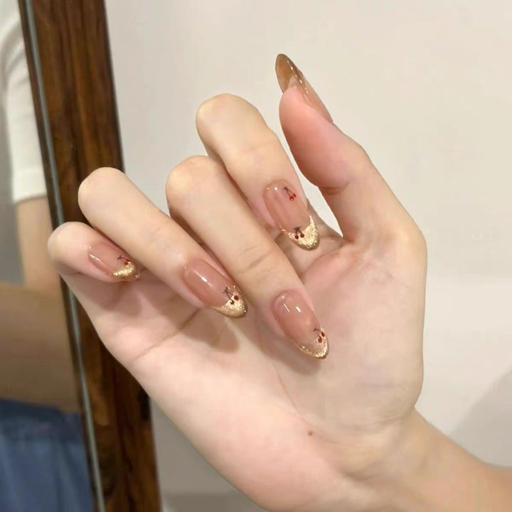 Artificial nails with sparkling rhinestones and 3D applications Kalsten